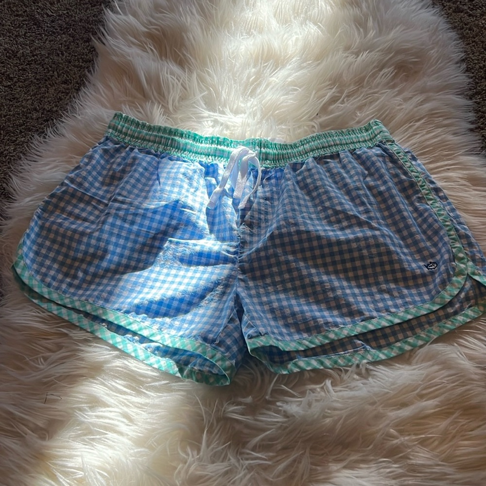 Southern Tide Shorts. Size M.